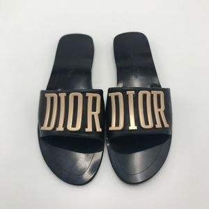 Authentic Evolution Black Slide Sandal Sz 40